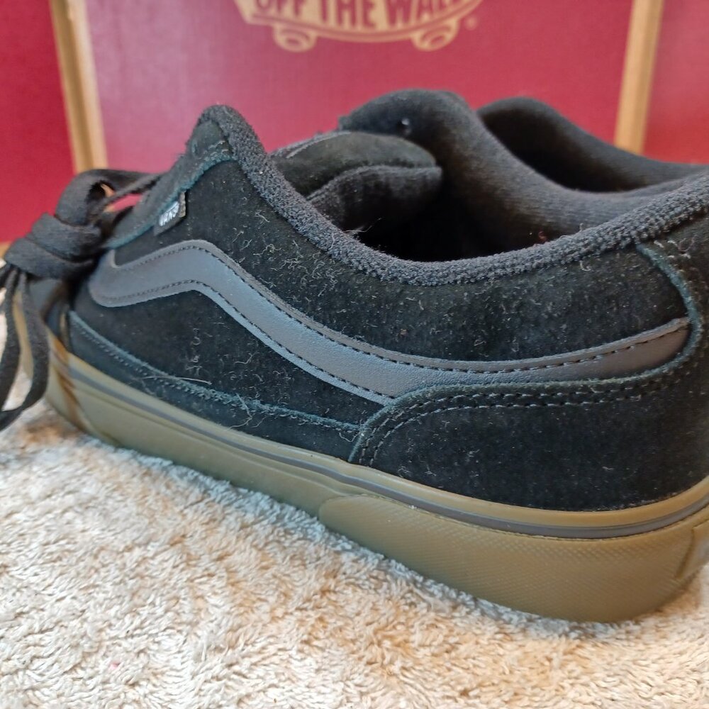 Vans Men's 9.5/Women's 11 Bearcat Black/Dark Gum VN000DT239L New - Picture 11 of 12